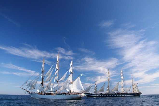 Waterford Tall Ships in sailing mode ©  SW